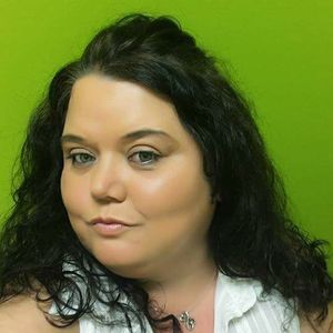 Meet your Posher, Cora page